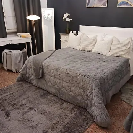 Accogliente Esquilino-monti Διαμέρισμα *